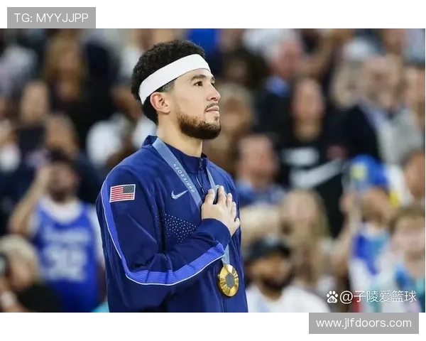 布克反思失误原因称对球处理过于随意并强调团队化学反应仍在培养中